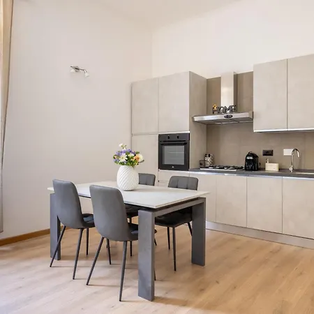 דירה Elegant Ostiense