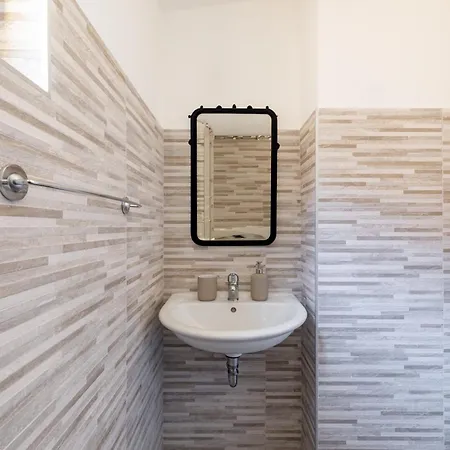 Apartment Ostiensis Place